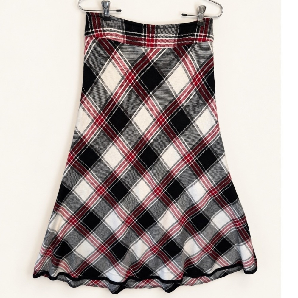 East 5th Plaid Midi Skirt Red Black White Tartan A-Line Holiday SIZE 6